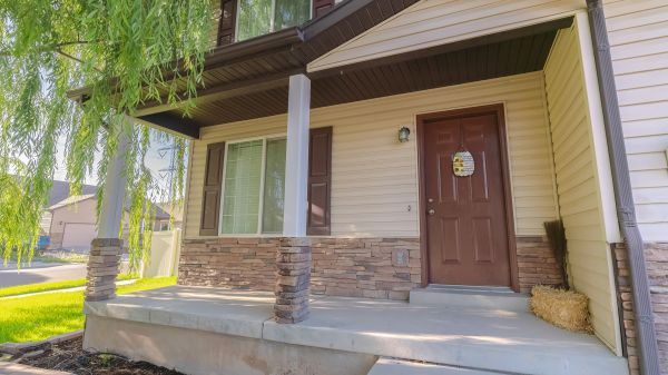 Cost of Concrete Porch Installation in Bothell