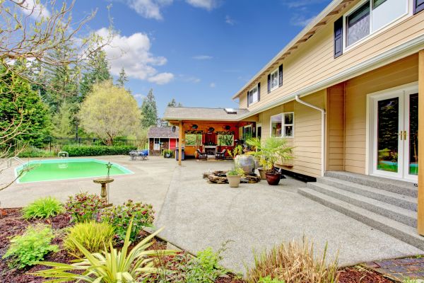 Cost of Pool Area Concreting in Bothell